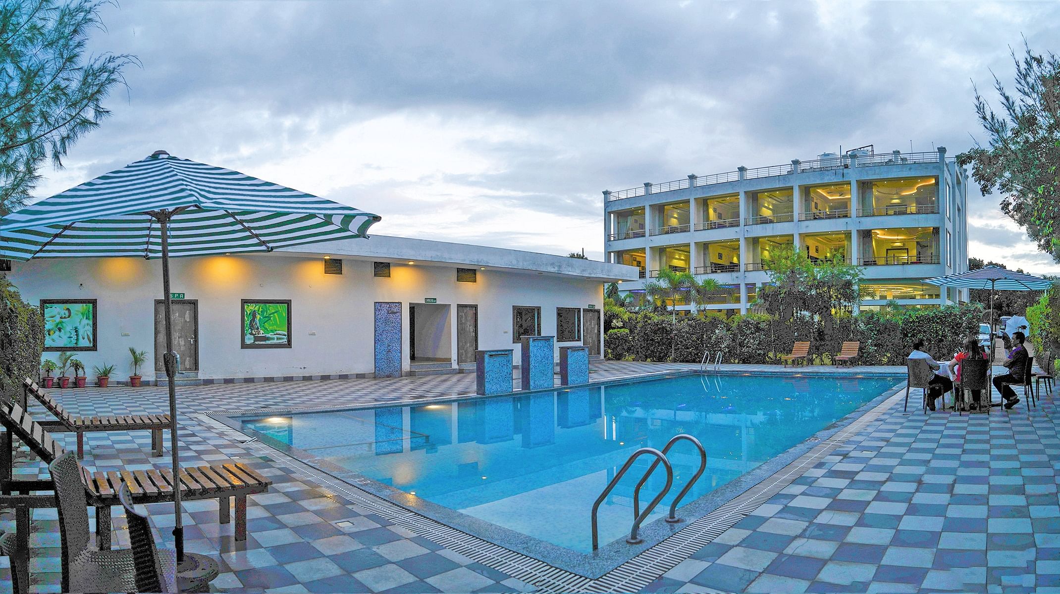 Winsome Resort Spa in Ramnagar, Jim Corbett